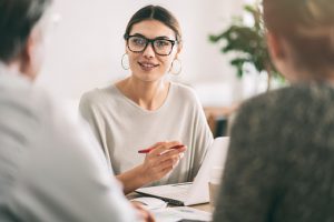 rendez-vous avec un conseiller dans une agence agirc-arrco