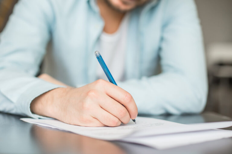 déclarer un décès aux impôts